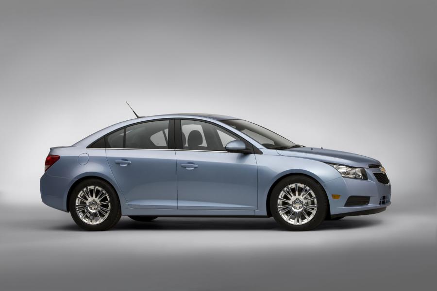  Chevrolet Cruze Eco 2011 года  (фото 33 из 47)